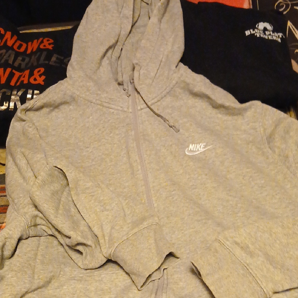 Nike Light Gray Zip-Up Hoodie